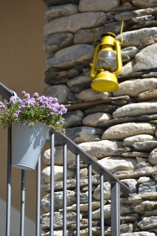 Semi Al Vento: La Bio-Casa Nel Giardino Incantato! Apartment Paesana Exterior photo